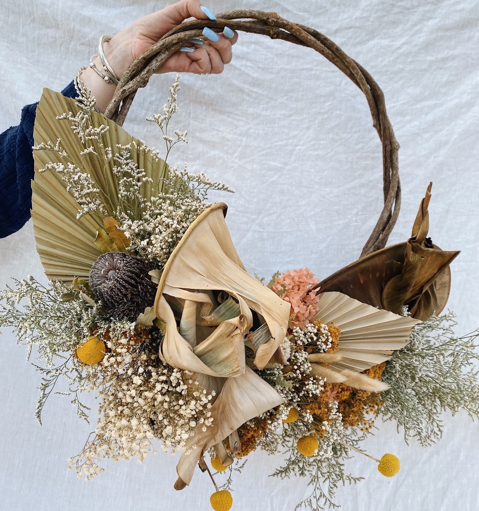 DIY FLORAL WREATH WITH LUCA LUNA