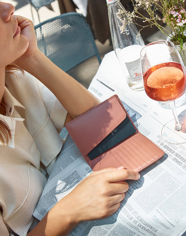 New Tech & Travel Status Anxiety