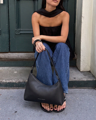 Reverie-Bag-Black-Image-1