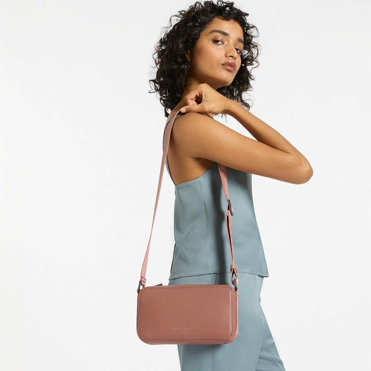 Status Anxiety Delirium Women's Leather Crossbody Bag Dusty Rose