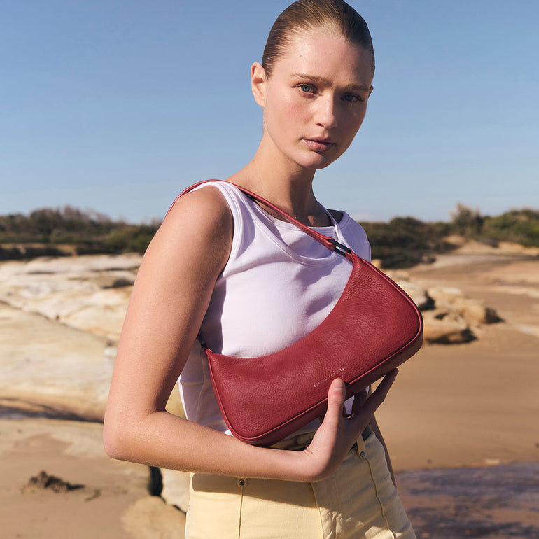 Status Anxiety Not That Simple Women's Leather Bag Rouge