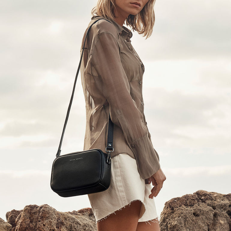 Status Anxiety Plunder With Dual Straps Black