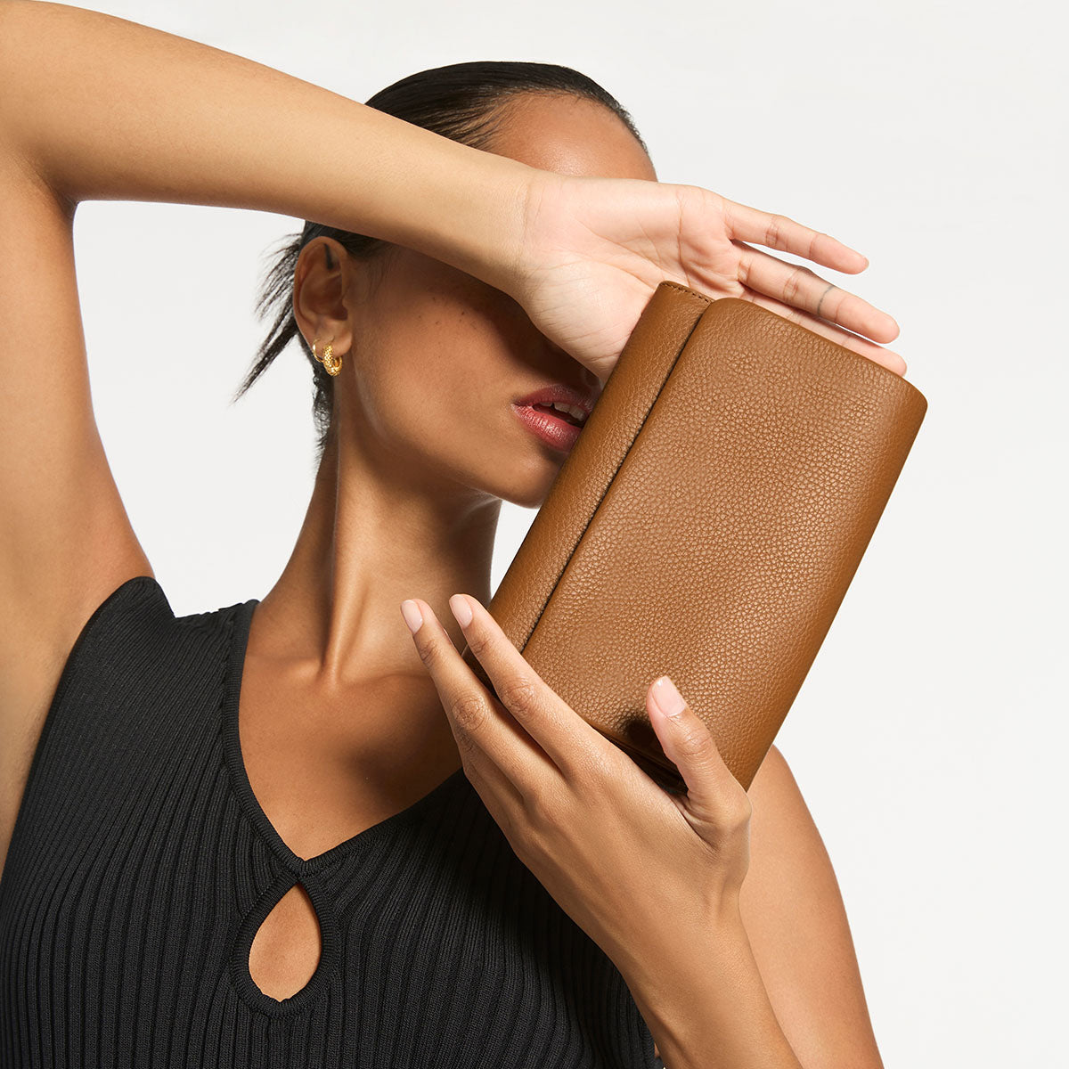 Status Anxiety Remnant Women's Leather Wallet Camel