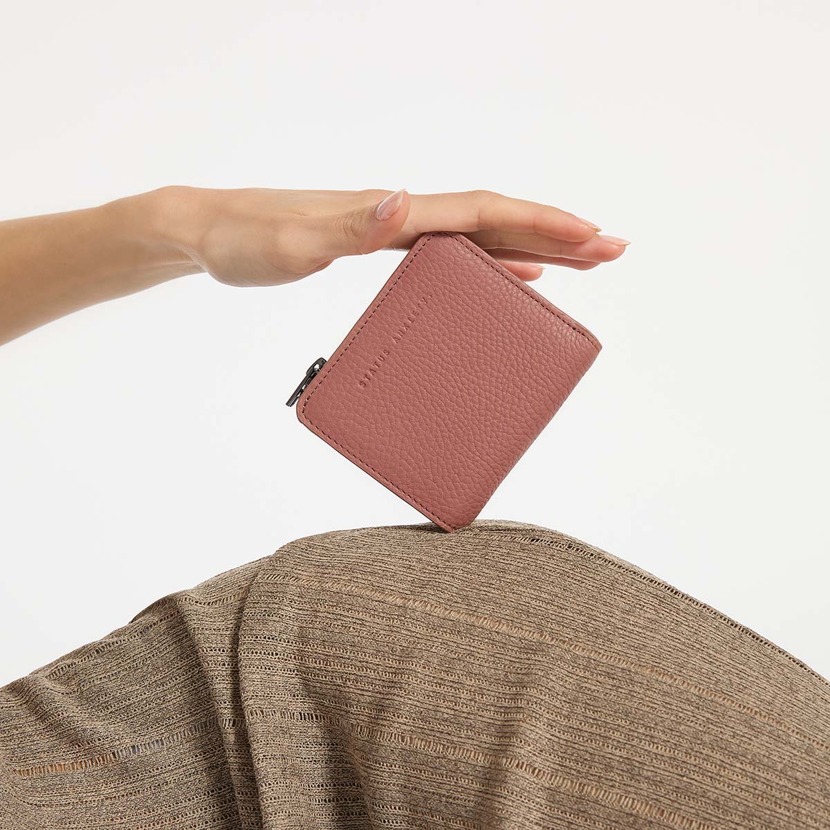 Status Anxiety Sense Of Wonder Women's Leather Wallet Dusty Rose
