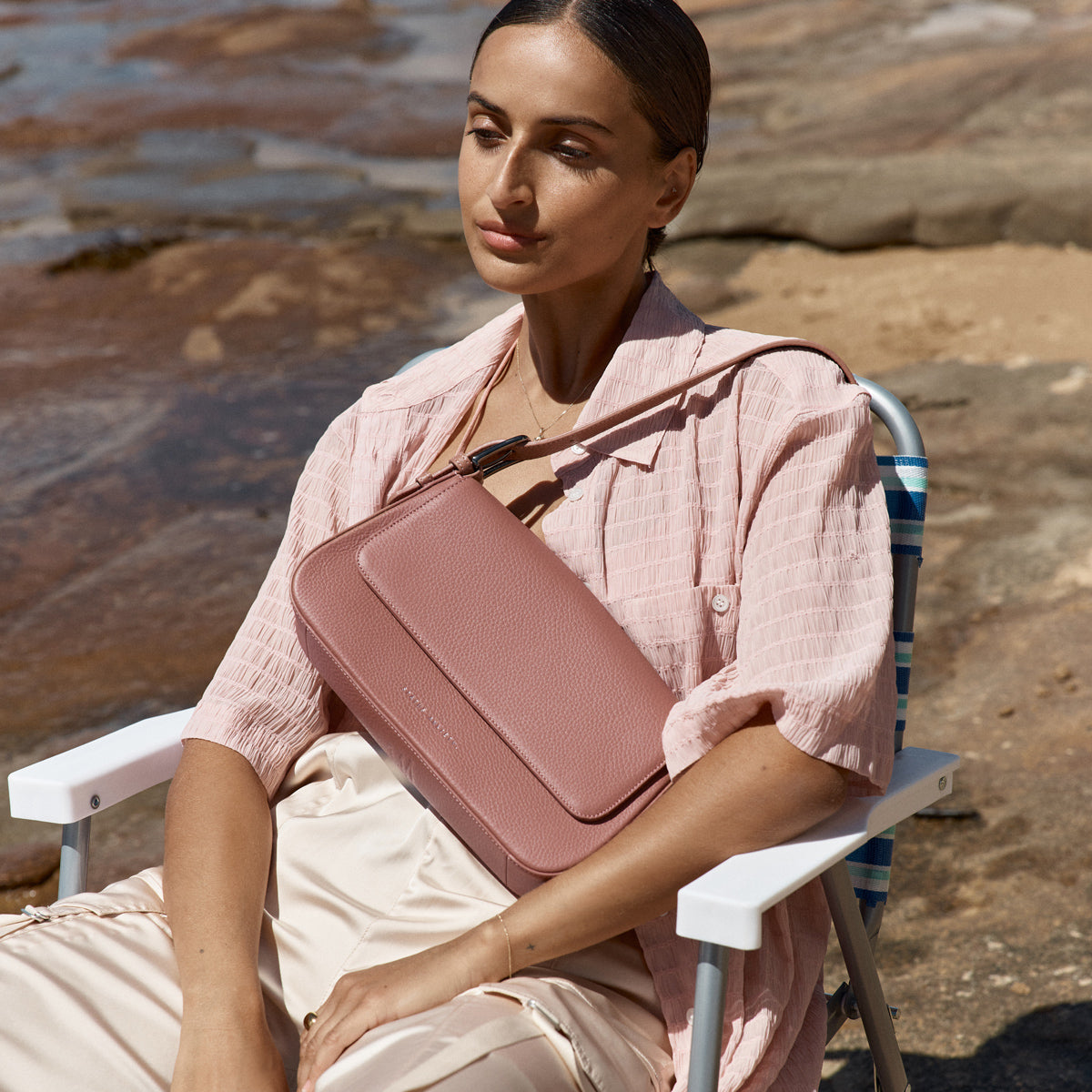 Status Anxiety Figure You Out Women's Leather Shoulder Bag Dusty Rose