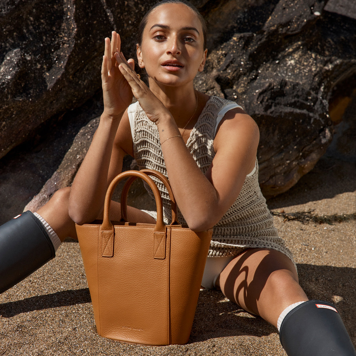 Womens tan bag discount
