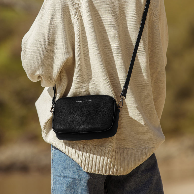Plunder Women's Black Leather Crossbody Bag | Status Anxiety®