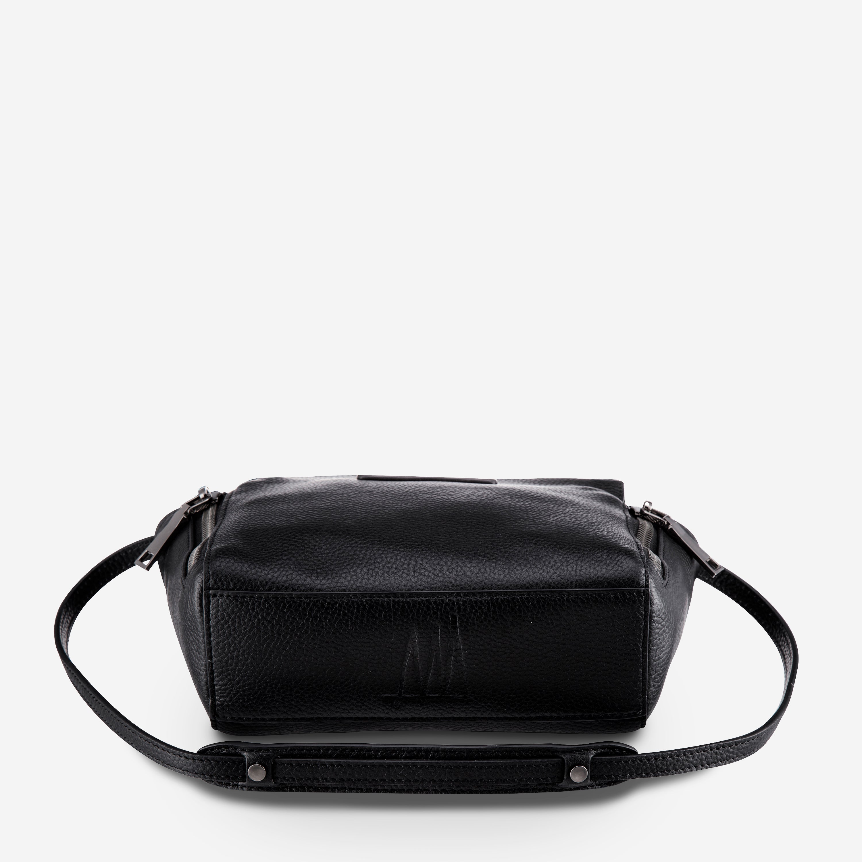 The Ascendants Women s Black Pebble Leather Bag Status Anxiety