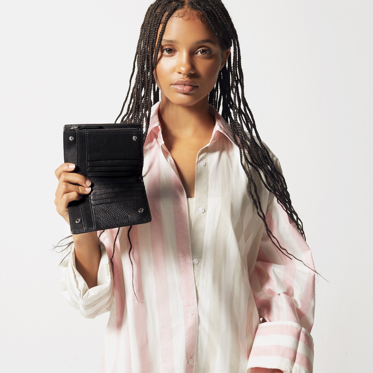 国内発送/STATUS ANXIETY/INSURGENCY Insurgency Black Women's Leather Wallet | Status Anxiety